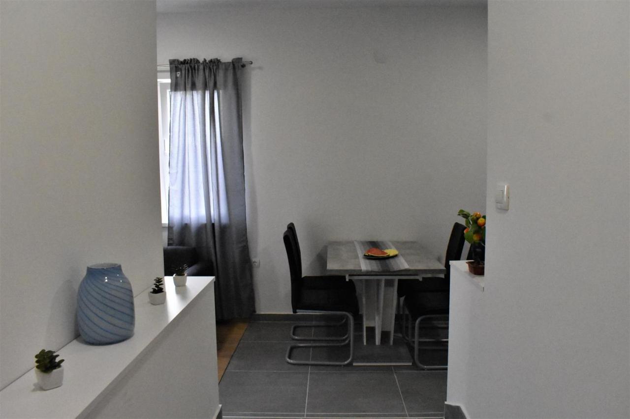 Apartmani Skorpion Kaštela 外观 照片