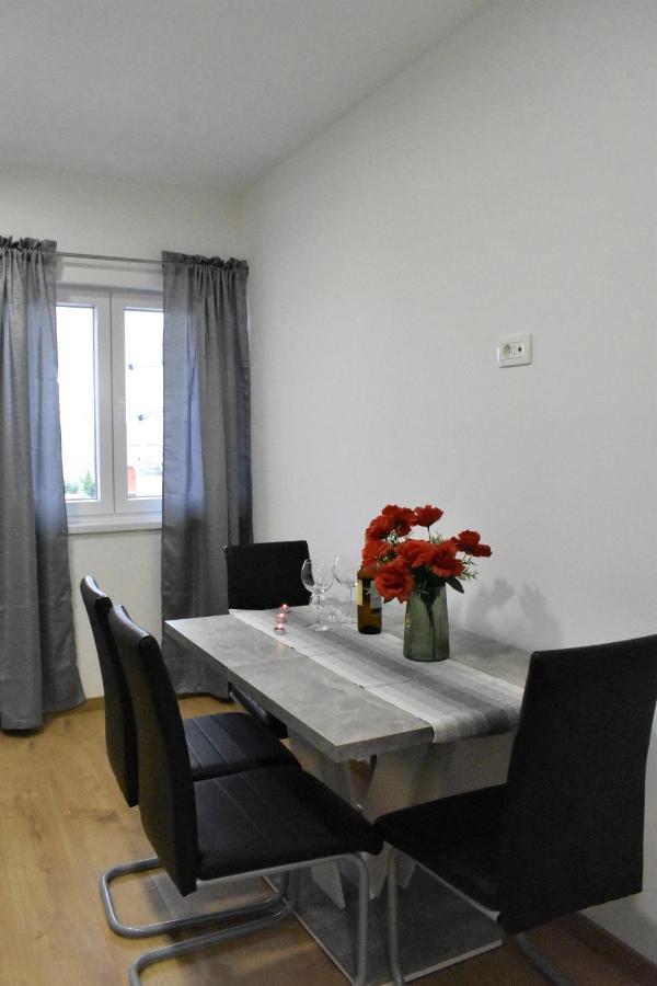 Apartmani Skorpion Kaštela 外观 照片