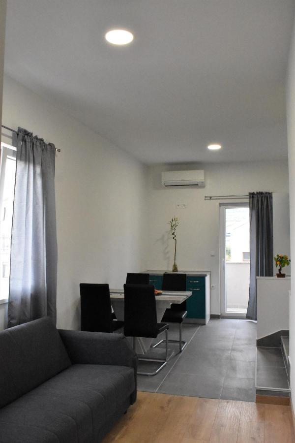 Apartmani Skorpion Kaštela 外观 照片