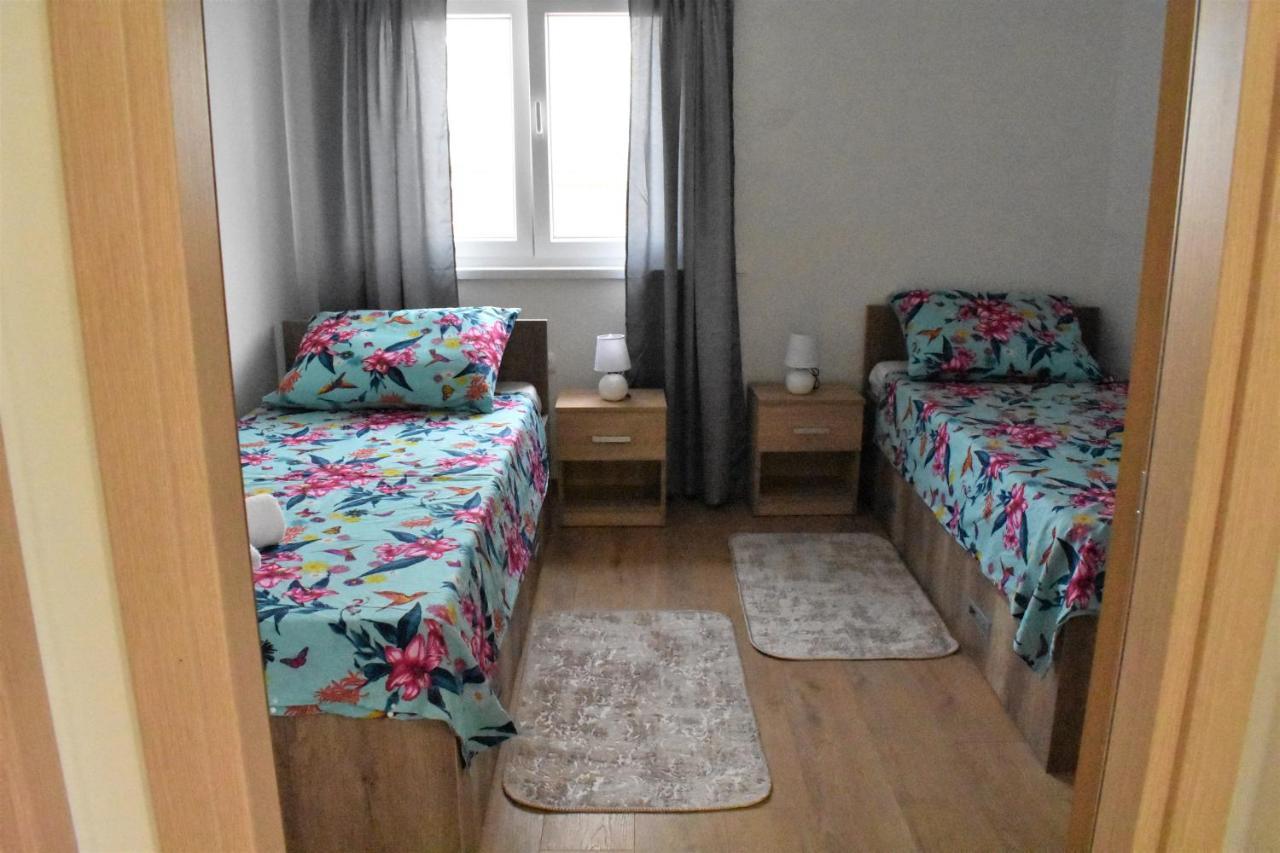 Apartmani Skorpion Kaštela 外观 照片
